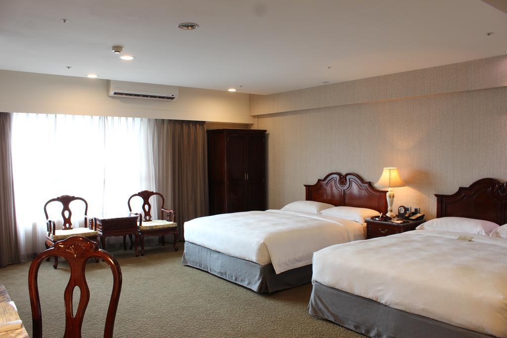 Royal Seasons Hotel Taichung‧Zhongkang Екстериор снимка