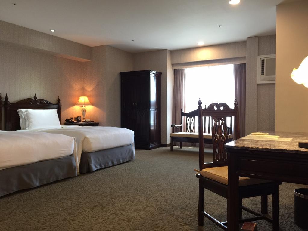 Royal Seasons Hotel Taichung‧Zhongkang Екстериор снимка